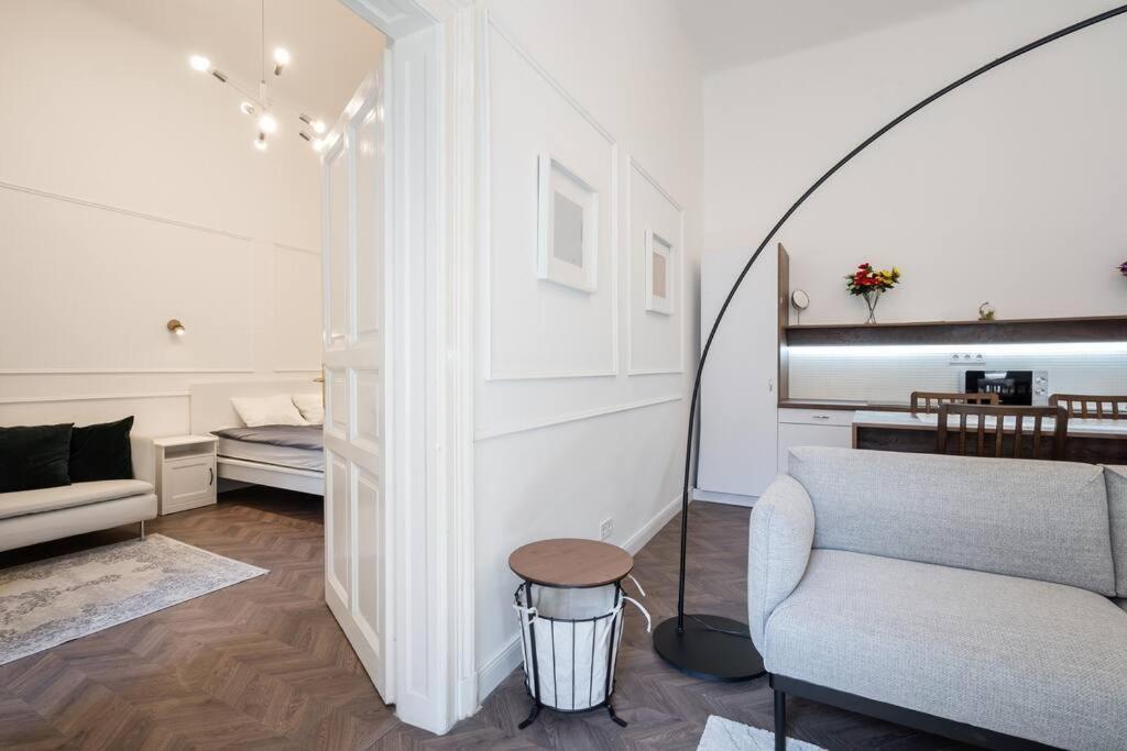 Stylish Apartment In The City Center Βουδαπέστη Εξωτερικό φωτογραφία